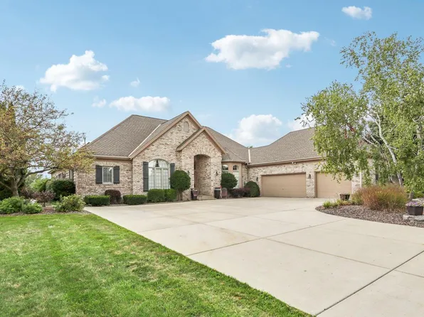 7557 South Kensington WAY, Franklin, WI 53132