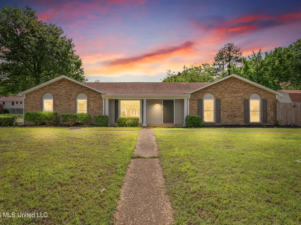 8196 Farmington Dr E, Southaven, MS 38671