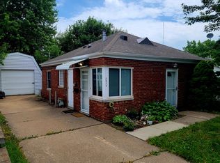 2024 Broadlawn Rd, Dubuque, IA 52001