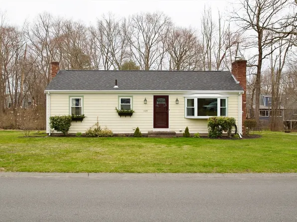 119 Roosevelt Ave, North Attleboro, MA 02760