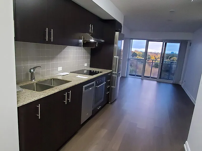 255 Village Green Sq #707 — Photo 6