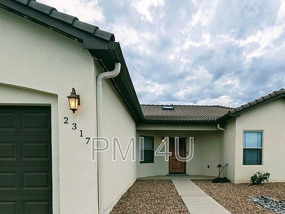 2nd image of 2317 Garden Rd NE