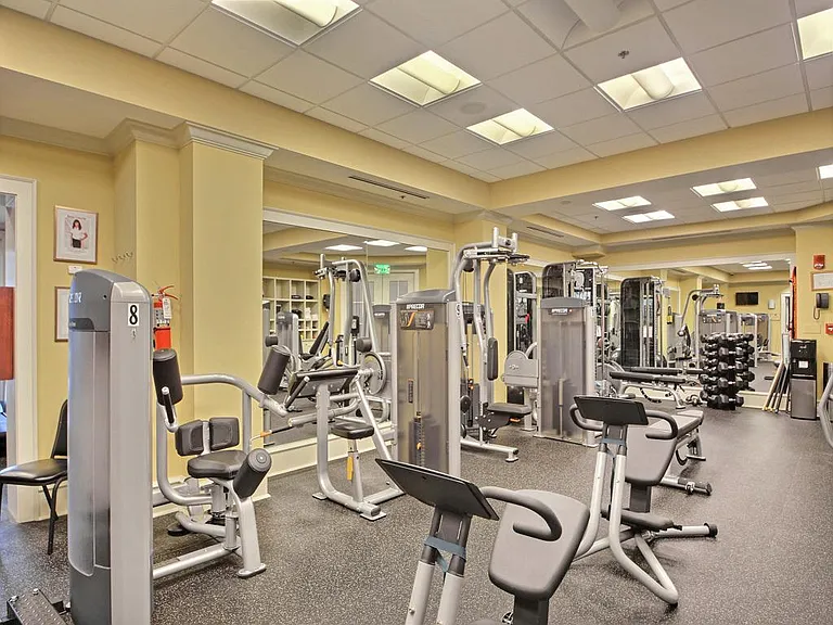 5250 E Harbor Village Dr #102 — Photo 32