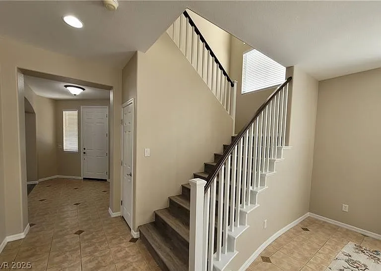 971 Armandito Dr — Photo 6