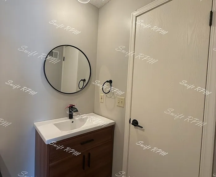 6702 W 150th St #1 — Photo 11