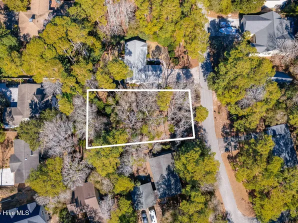 125 Willow Road, Pine Knoll Shores, NC 28512