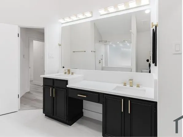 2409 Brookside Dr, Rowlett, TX 75088