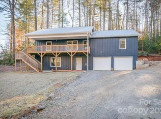 114 Geneva Ln, Hendersonville, NC 28739