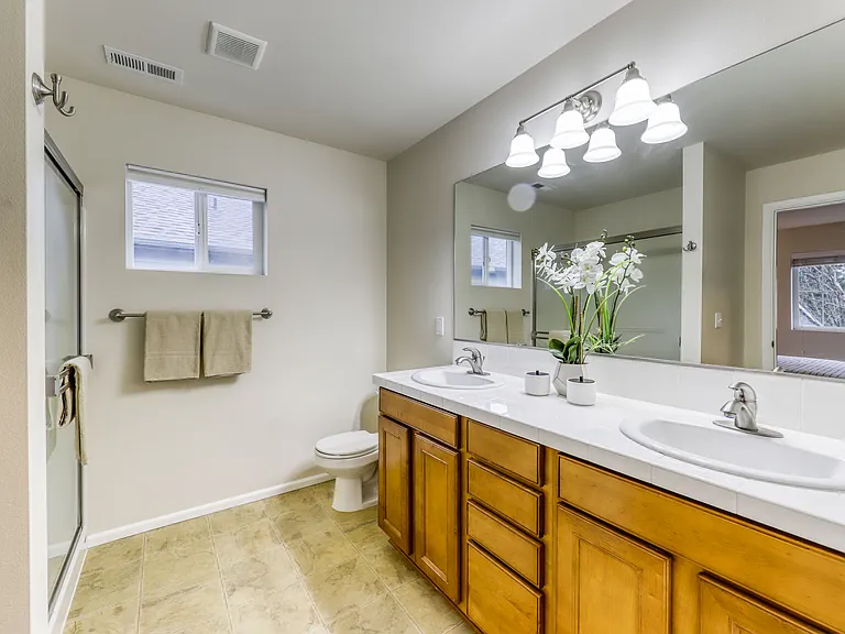 4619 Strathmore Cir SW — Photo 20