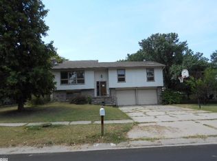1204 E Hulse St, McPherson, KS 67460