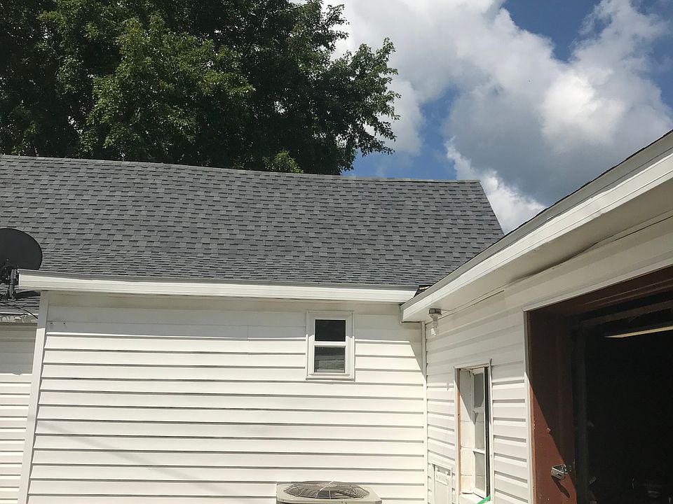 2nd image of 106 Dewey St
