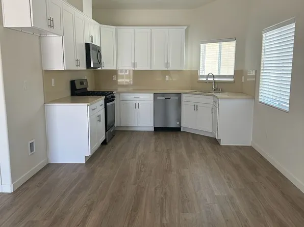 8319 Frankie Lou St #A, Bakersfield, CA 93314