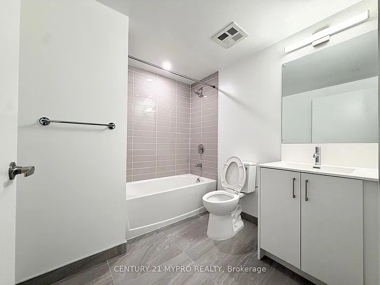 4010 Eglinton Ave W #1307 — Photo 11