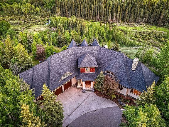 2nd image of 268 Snowberry Cir