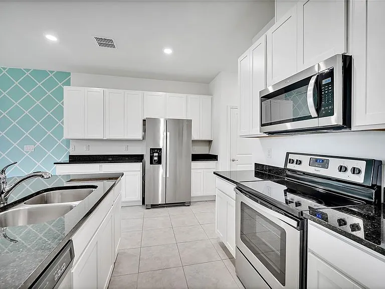 11532 Woodleaf Dr — Photo 8