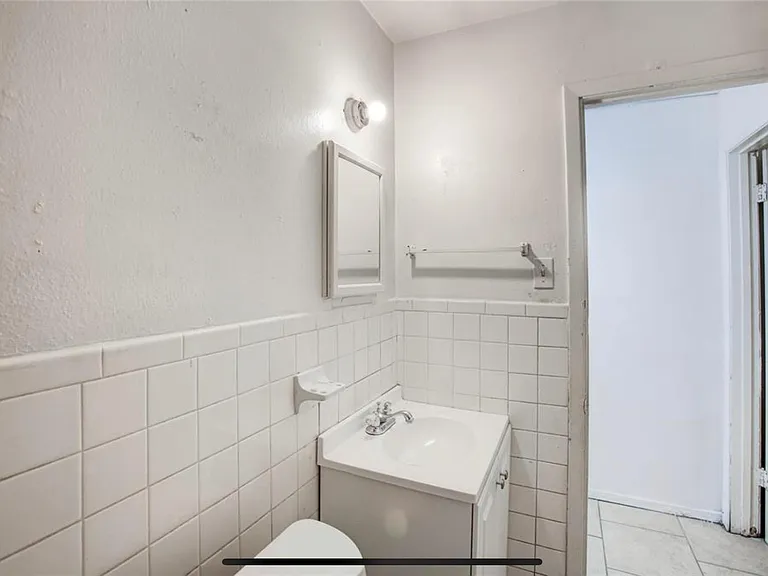 3703 Seabrook St #3 — Photo 9