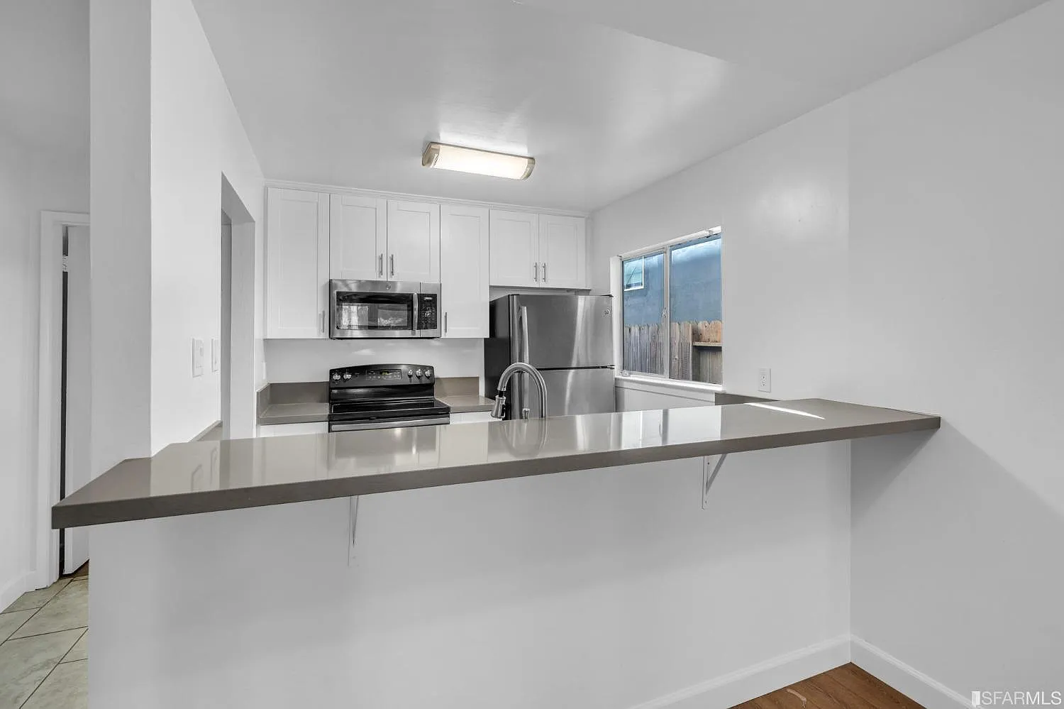 3580 Crestmoor Dr — Photo 4