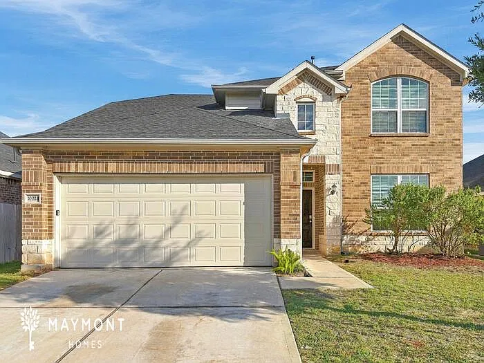 4 bed, 2.5 bath, 2295 sqft, $2,305 — Photo 1