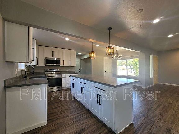 5th image of 7034 Cromwell Way