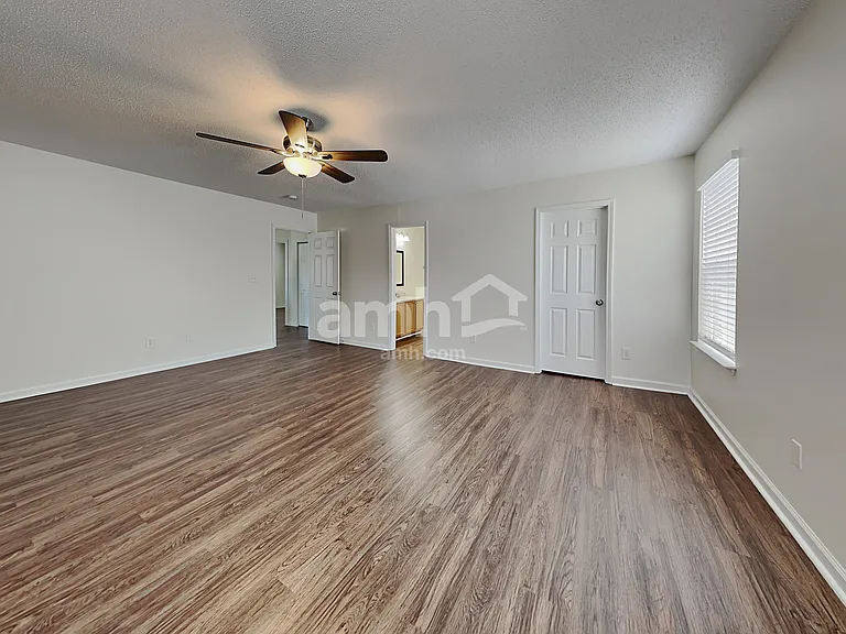211 Calla Lilly Ln — Photo 12