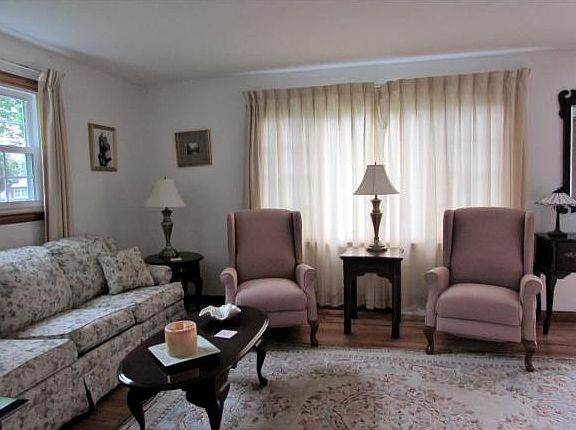 4th image of 39 Holmes Ave
