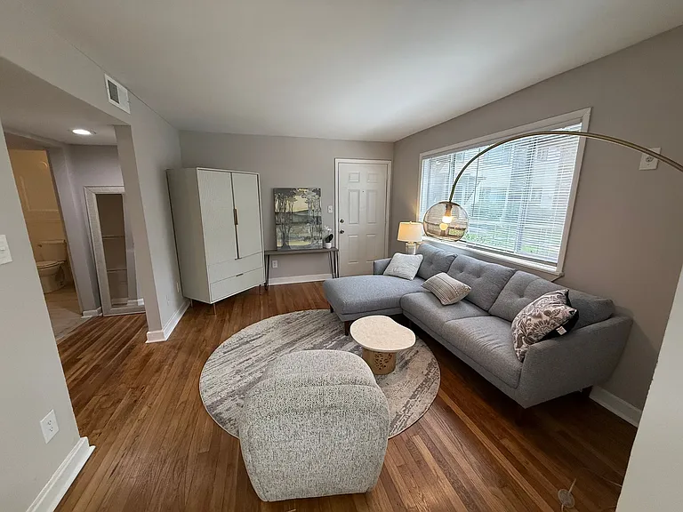 1570 Memorial Drive — Photo 5