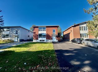 1436 Bellamy St #3, Ottawa, ON K2C1S3