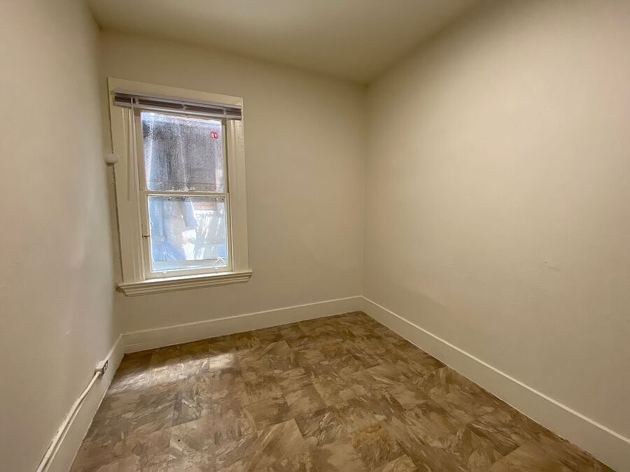 1st image of 858 Washington St APT 9