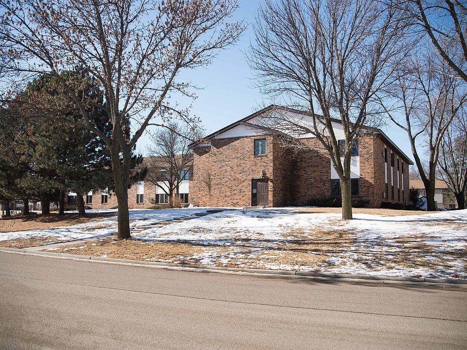 1st image of 513 Village Dr APT 101