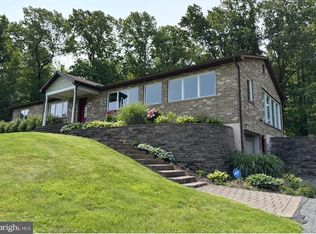 96 Peach Glen Rd, Gardners, PA 17324