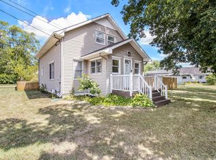 302 Huggins Rd, Michigan Center, MI 49254