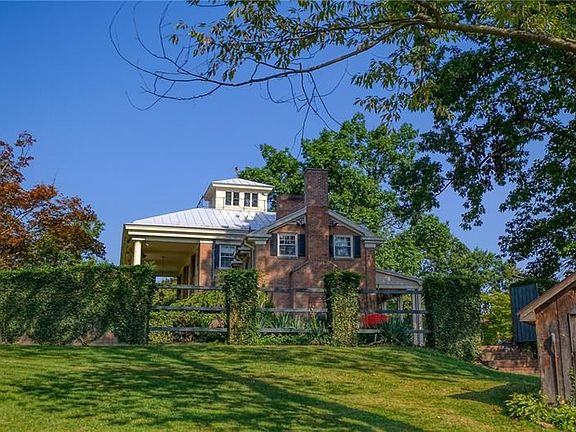 2nd image of 879 Beechwood Blvd