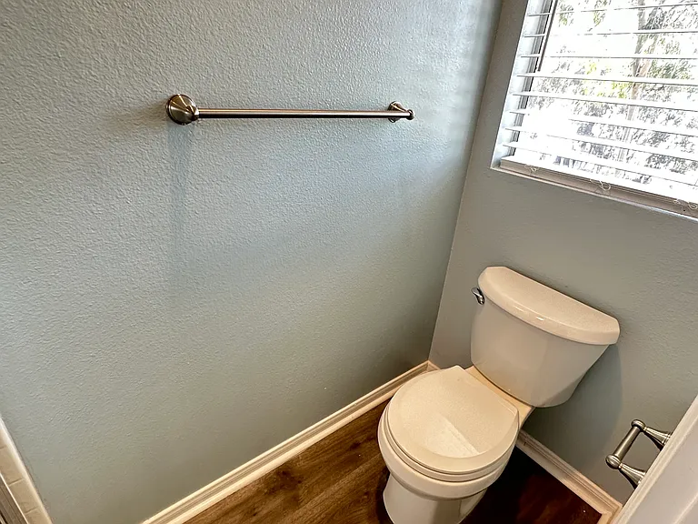 1153 Arbor Ln — Photo 25