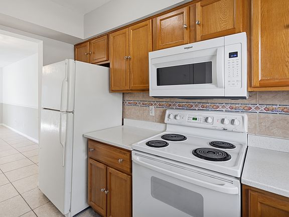 4th image of 204 Lane Davis Dr Unit 1