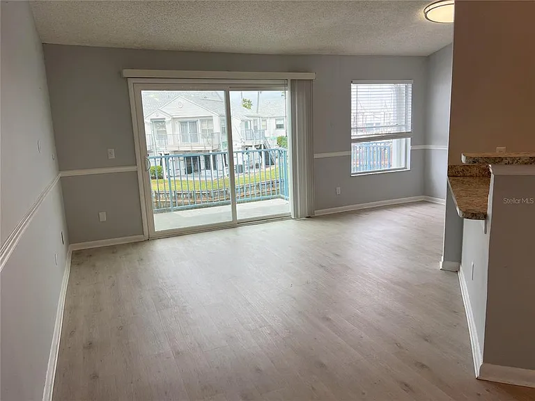 2568 Woodgate Blvd #206 — Photo 2