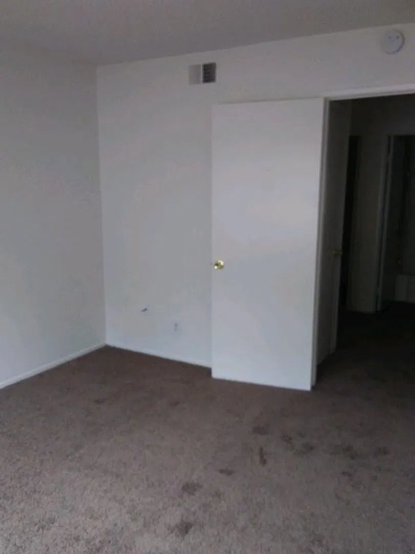 1 bedroom Condo in Great North San Bernardino location - Ready NOW — Photo 1