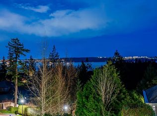 4751 Headland Dr, West Vancouver, BC V7W3H6