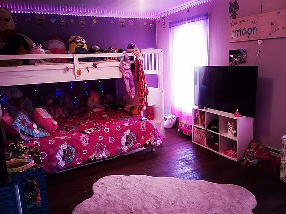 3rd image of 85 Prospect St