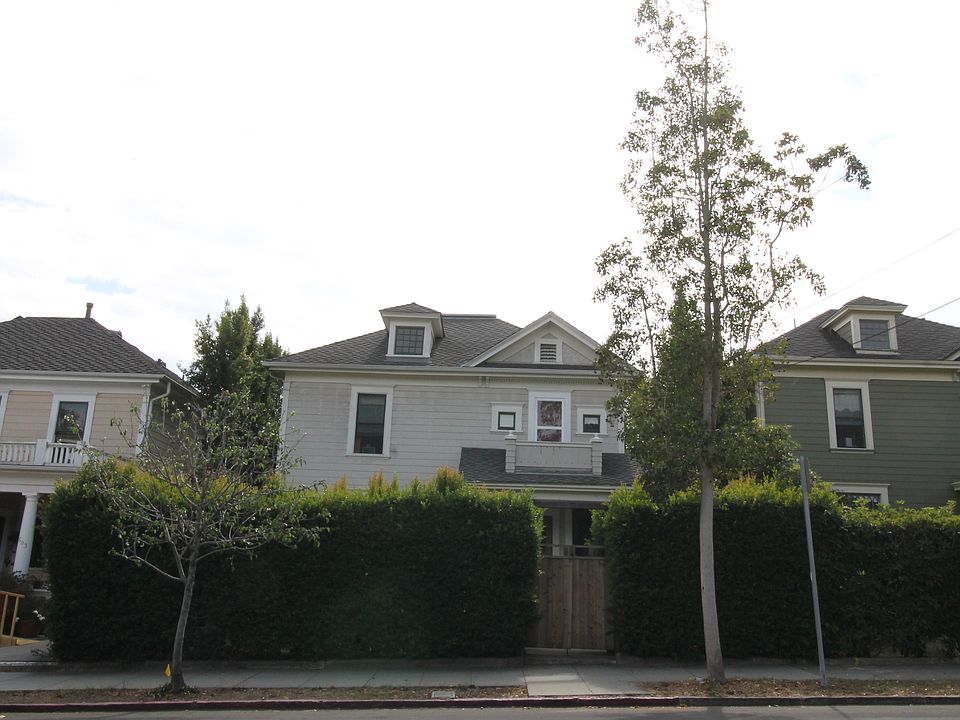 Great downtown location!