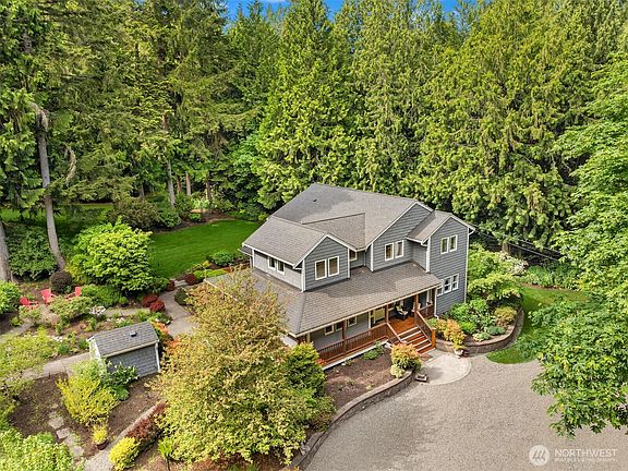 2nd image of 5505 NE Arrowhead Place