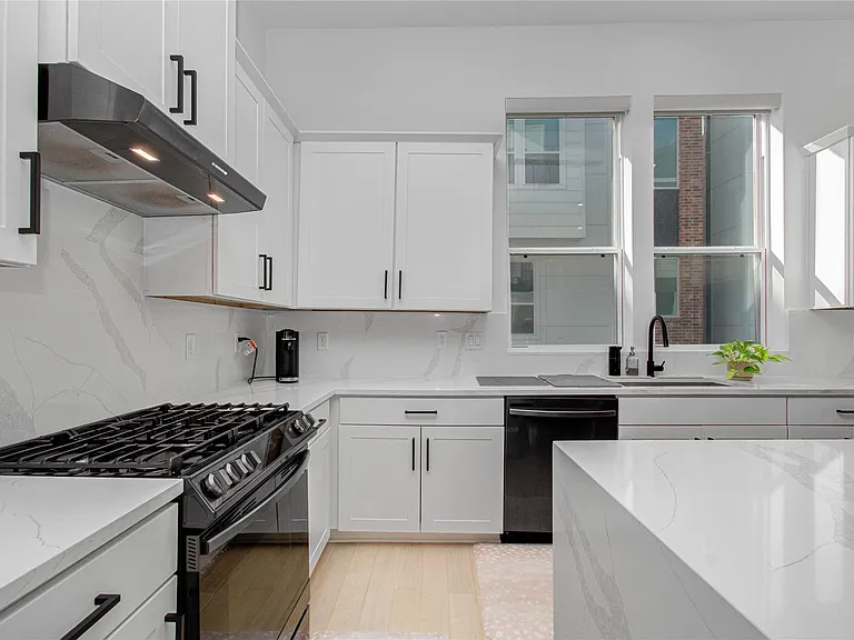 3032 Lamar St — Photo 19