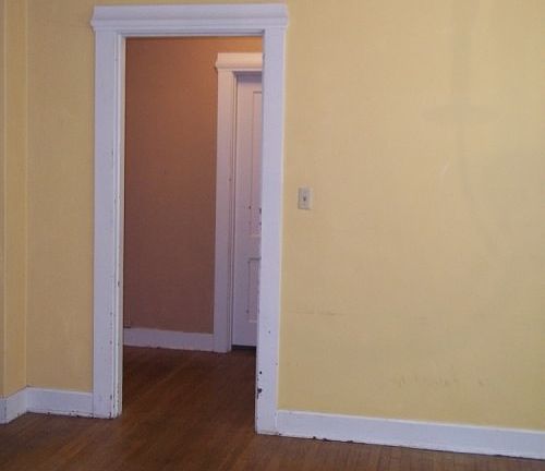 4th image of 602 Boyer Ave APT E2