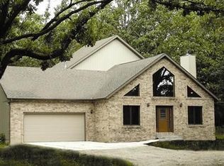 1131 E 405th Rd, Bolivar, MO 65613