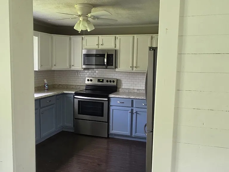 3500 Clear Springs Rd — Photo 10