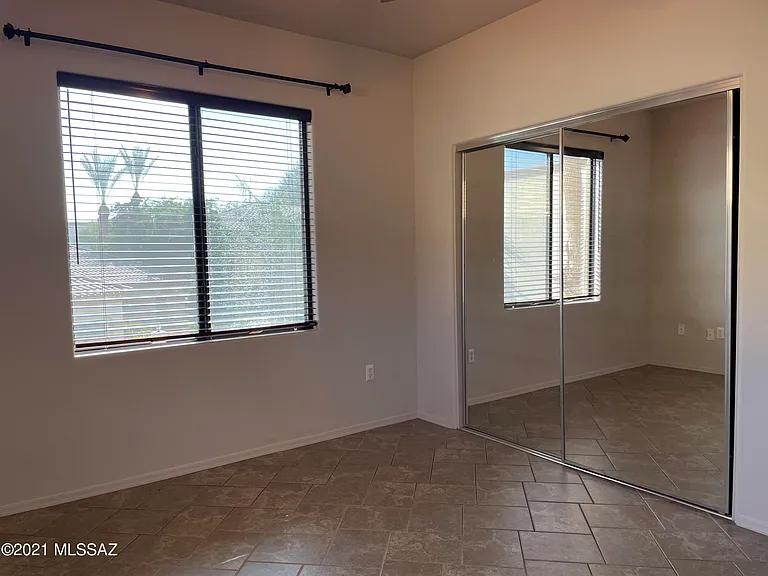 2550 E River Rd #3203 — Photo 21