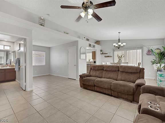 4th image of 2127 Alisa Maria Way