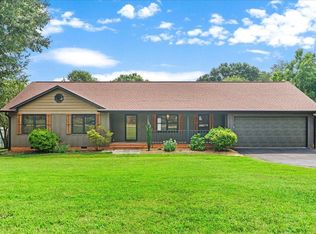 165 Wick St, Boiling Springs, SC 29316