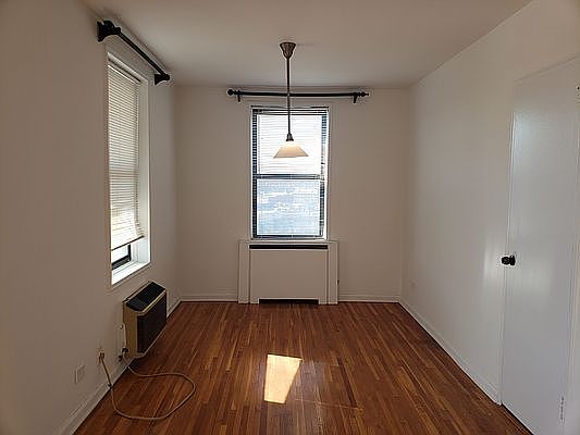 5th image of 10025 Queens Blvd APT 5