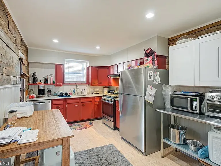 2820 Miller St — Photo 6