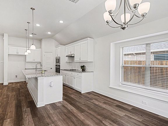 3rd image of 417 Elyse Rd